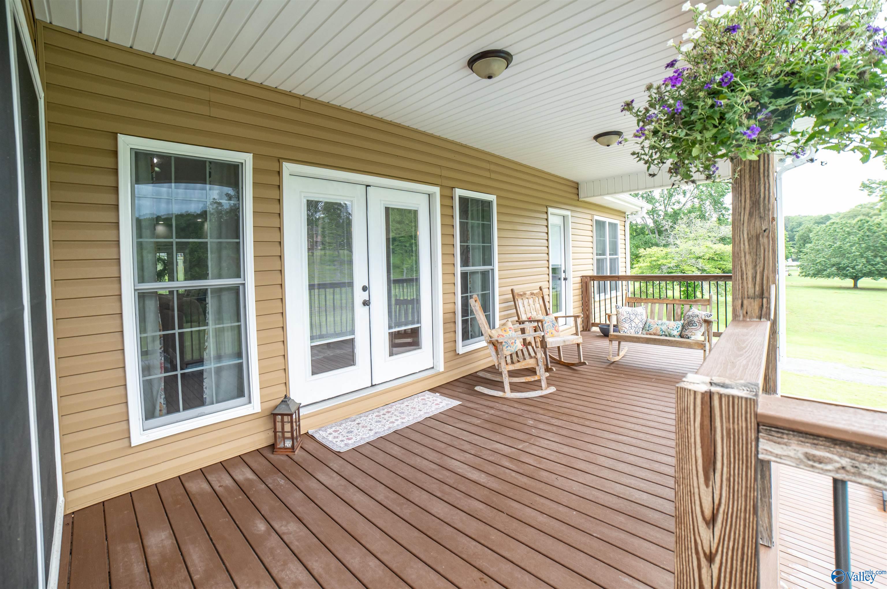 117 Hess Drive, Bridgeport, Alabama image 5