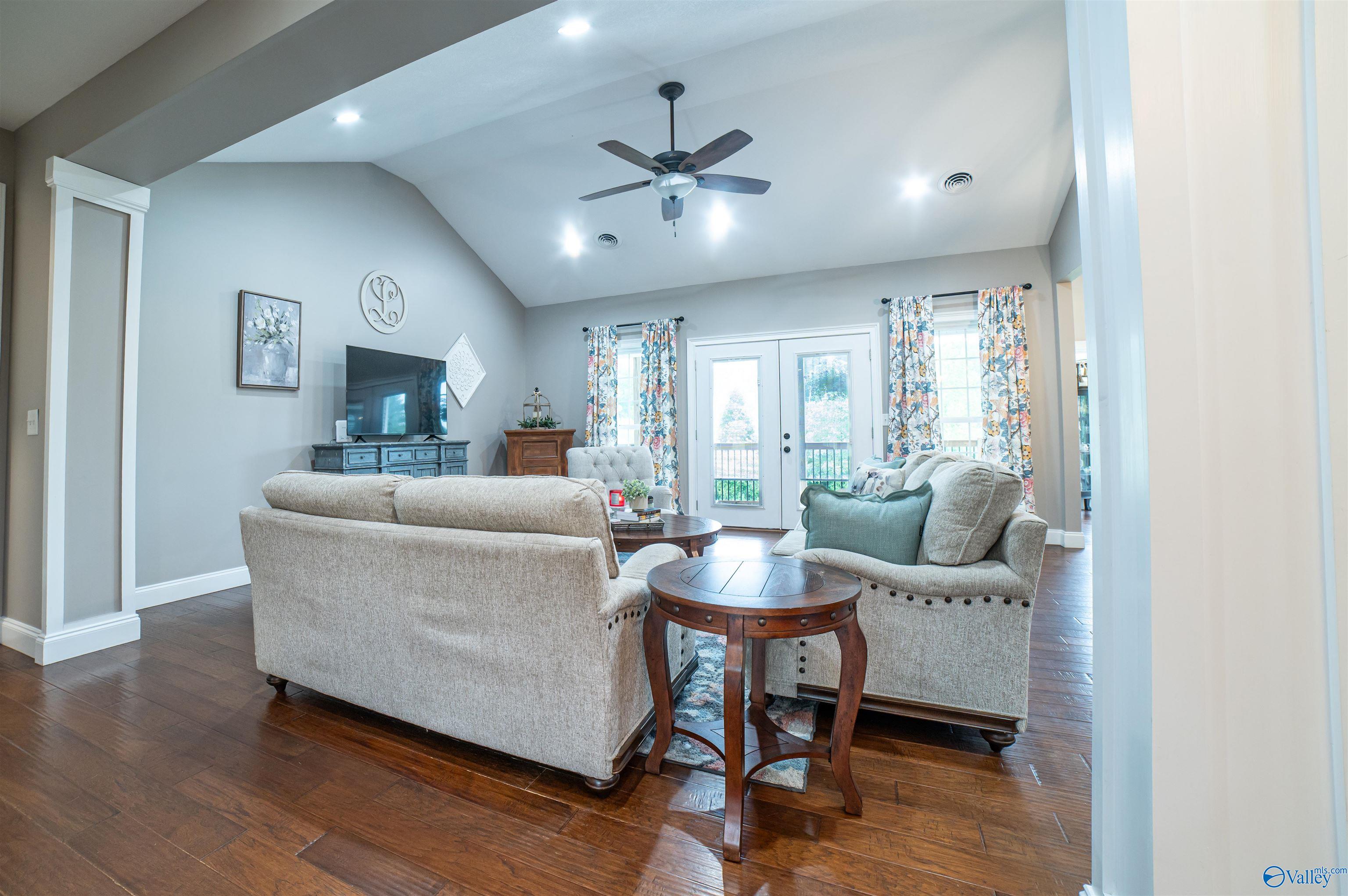 117 Hess Drive, Bridgeport, Alabama image 12