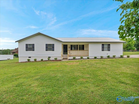 Homes For Sale - 335 Delynn Drive<br/> Hazel Green, AL 35750