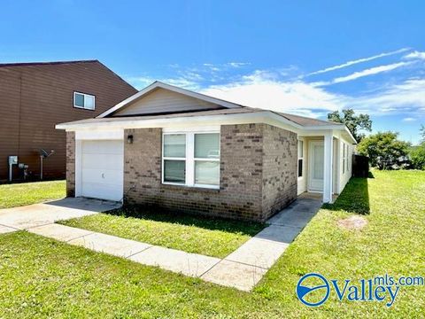 Homes For Rent - 228 Dormont Drive<br/> Huntsville, AL 35810