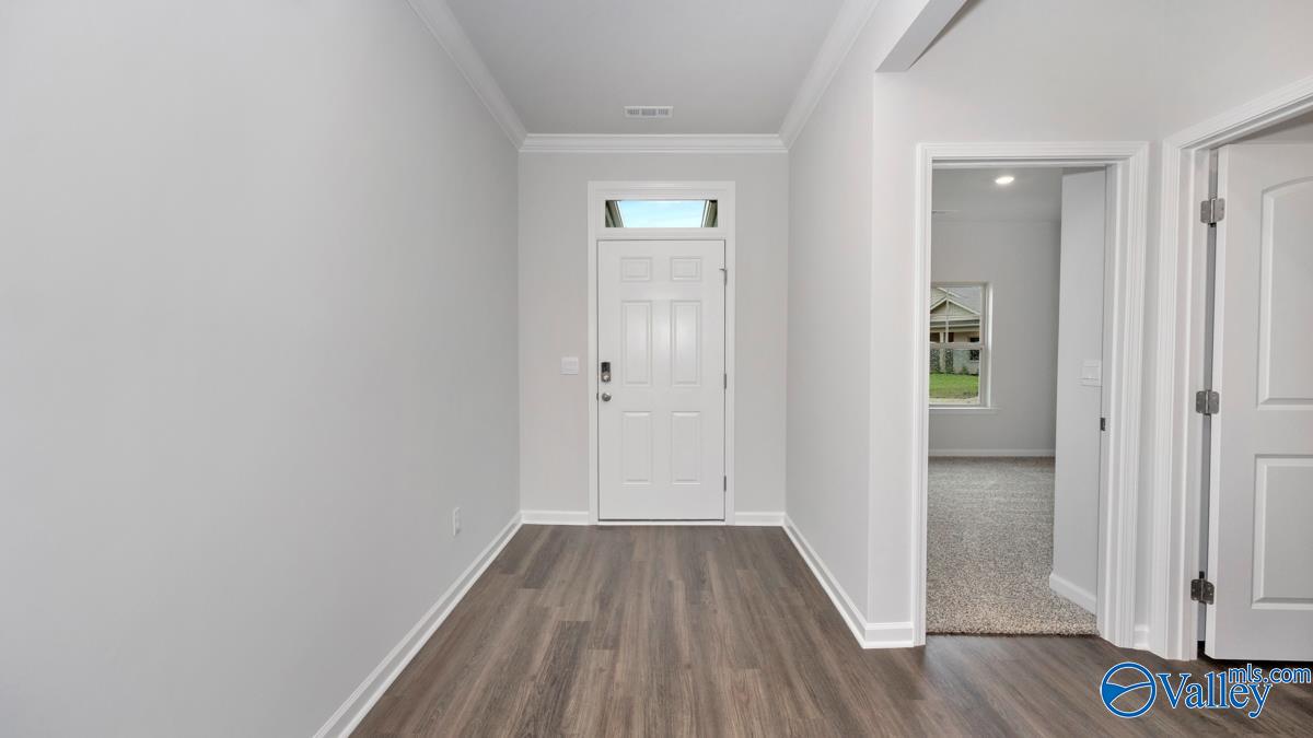 304 Wraywood Road, Huntsville, Alabama image 2