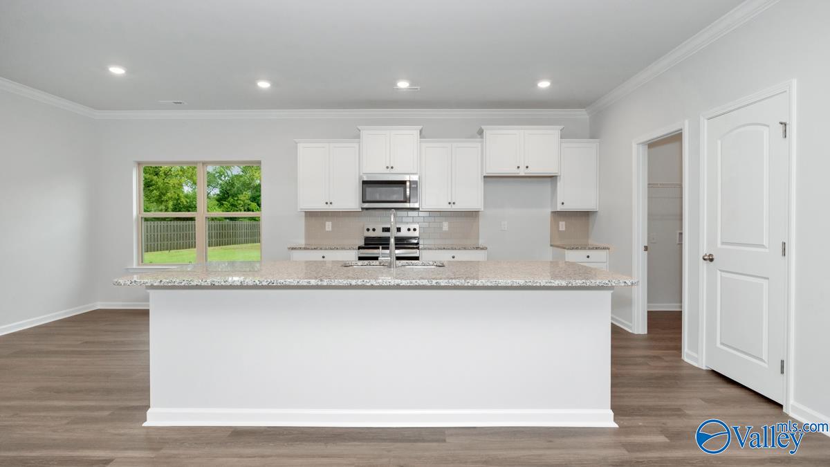 304 Wraywood Road, Huntsville, Alabama image 9