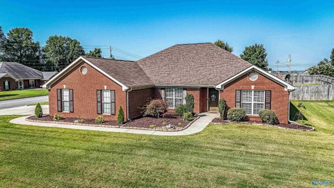 Homes For Sale - 109 Shallowhill Road<br/> Huntsville, AL 35811