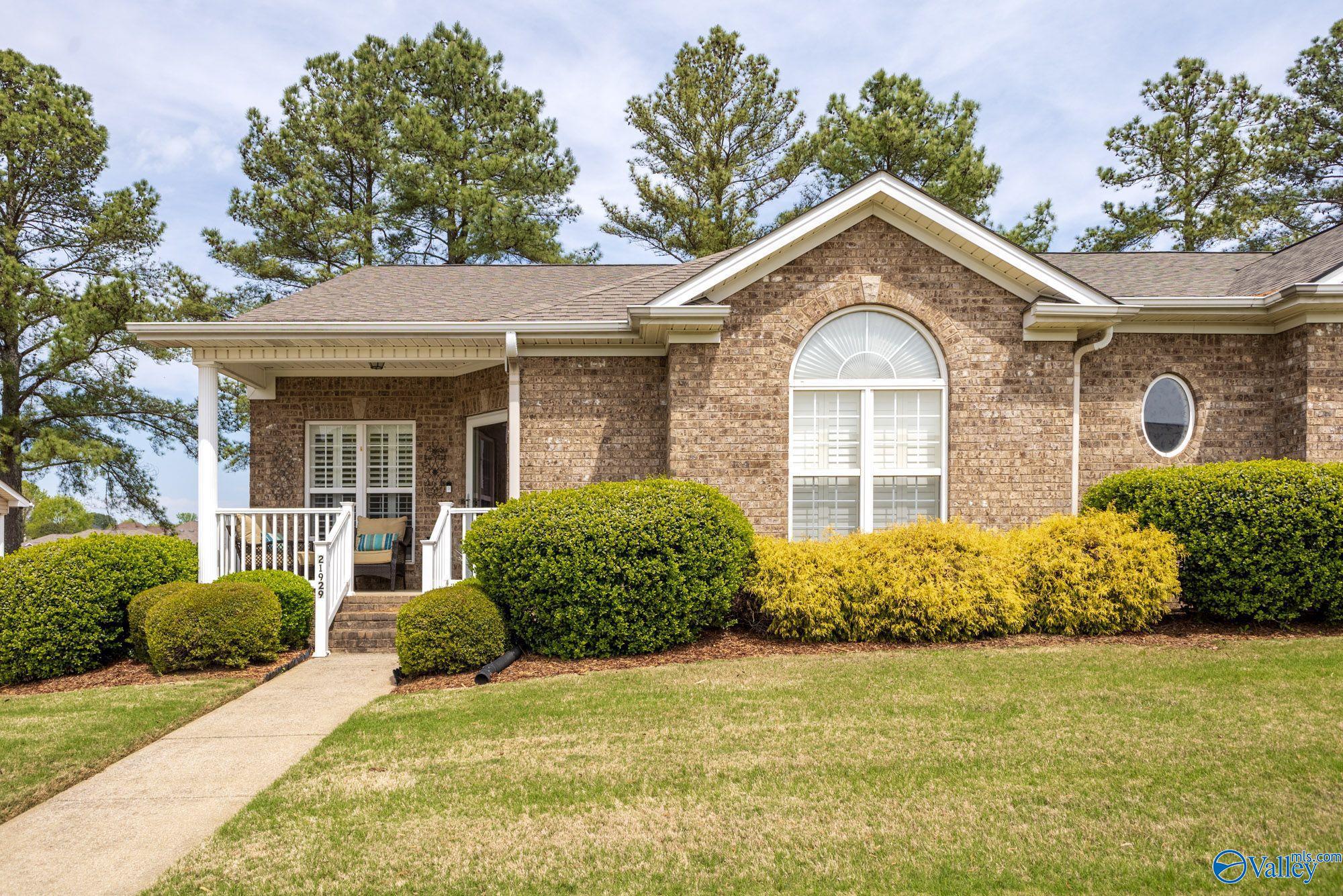 21929 Williamsburg Drive, Athens, Alabama image 1