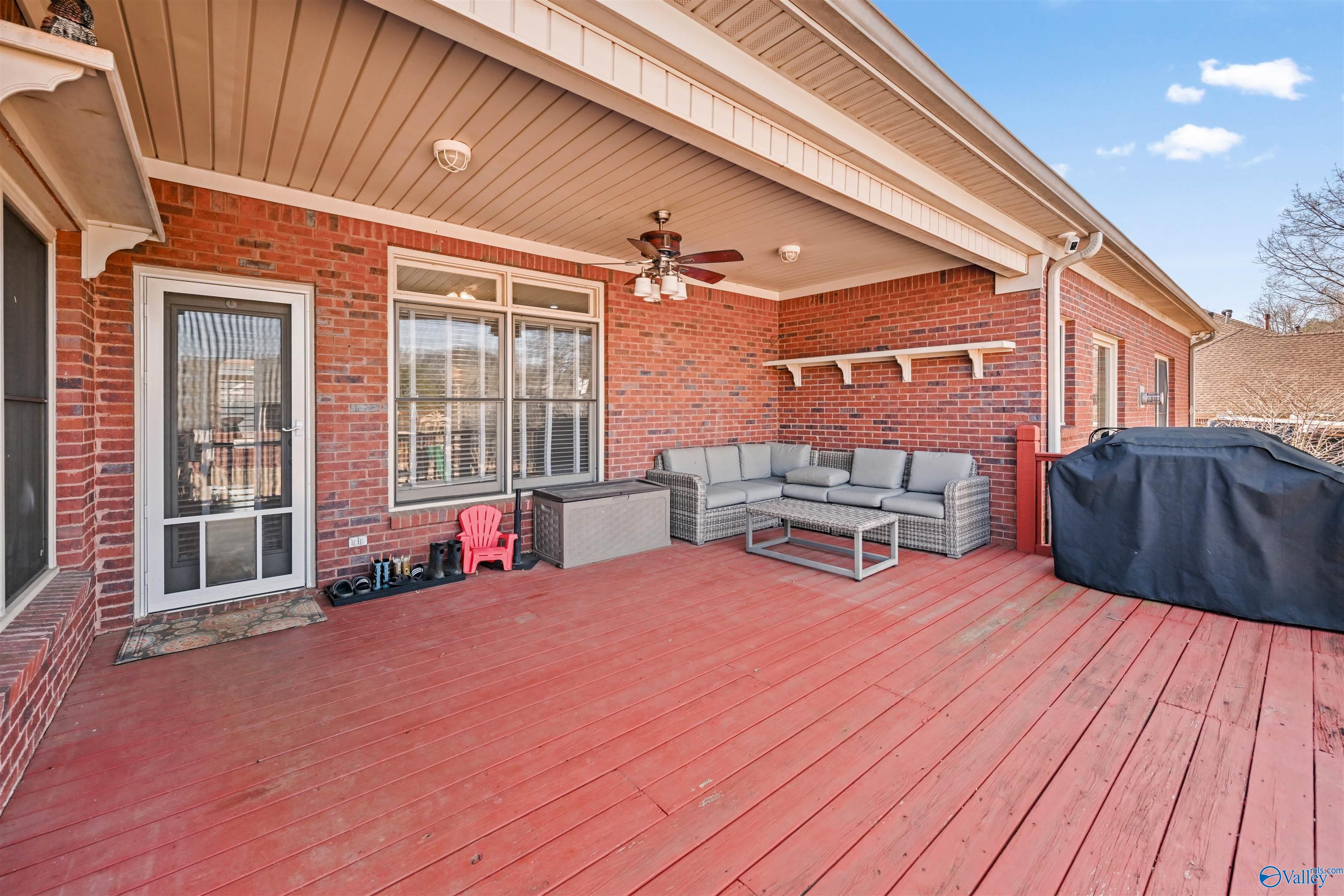 125 Hidden Creek Drive