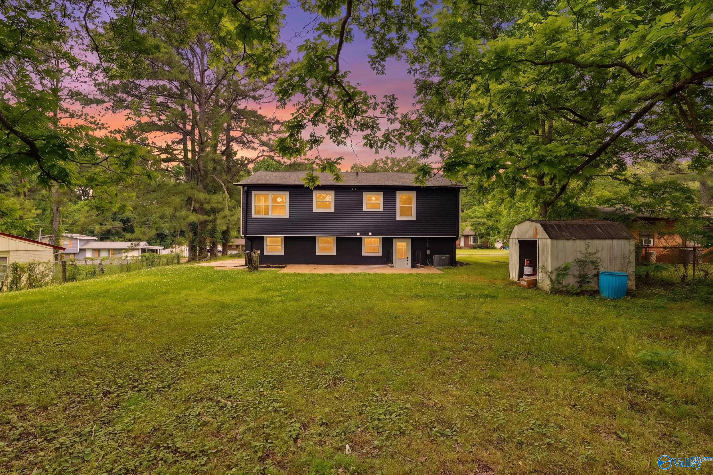 439 N Edgemont Circle NW