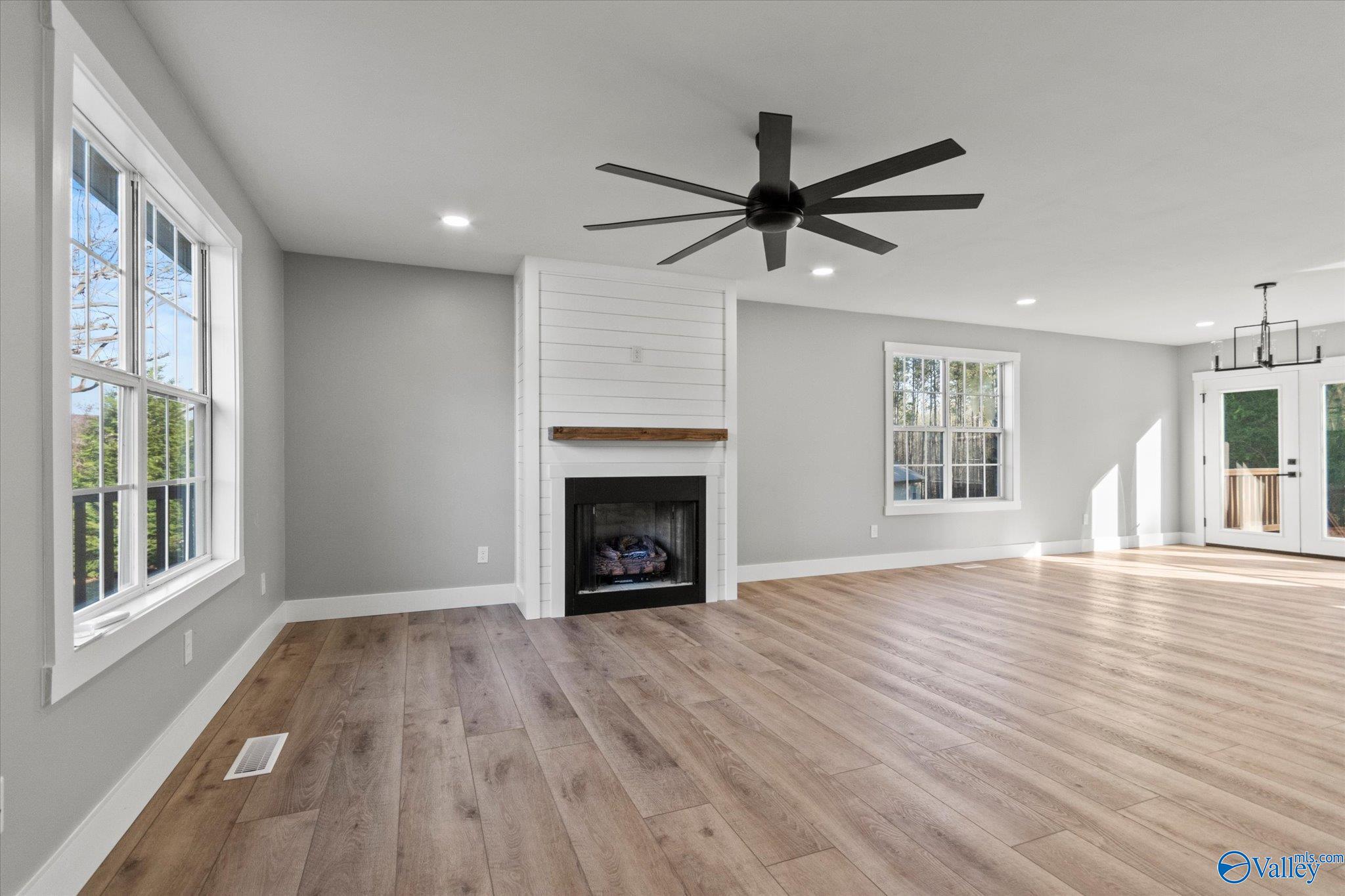 151 Godwin Lane, Albertville, Alabama image 2