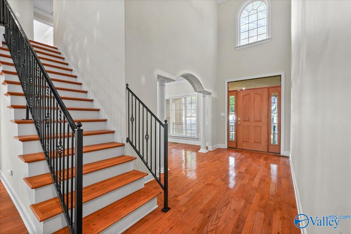 2107 Greenslope Trail NE