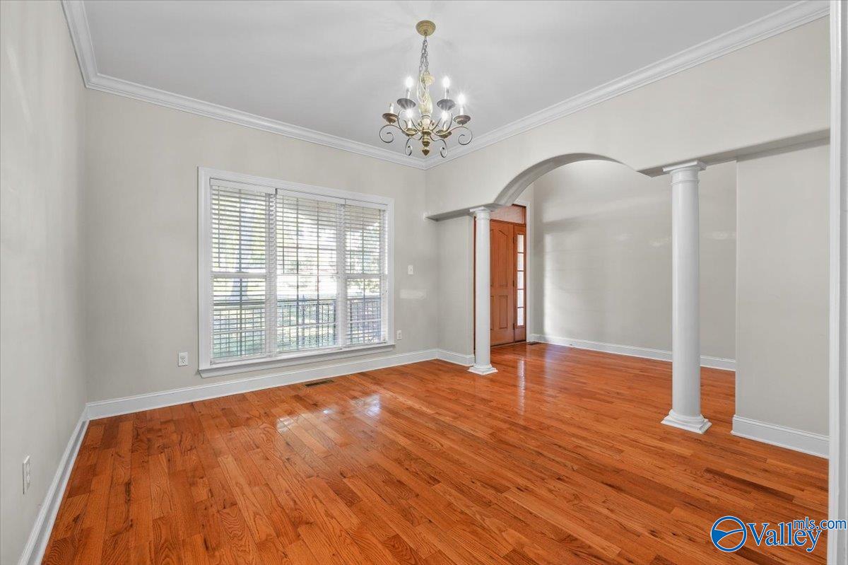 2107 Greenslope Trail NE