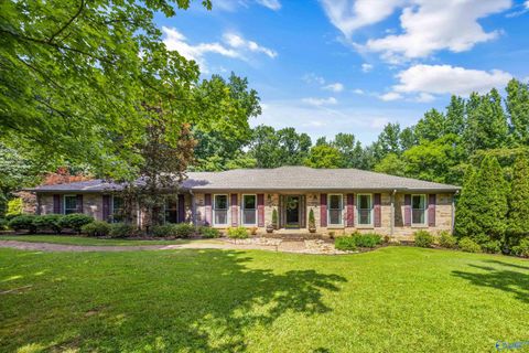 Homes For Sale - 407 Old Brompton Lane<br/> Lauderdale County, Killen, AL 35645