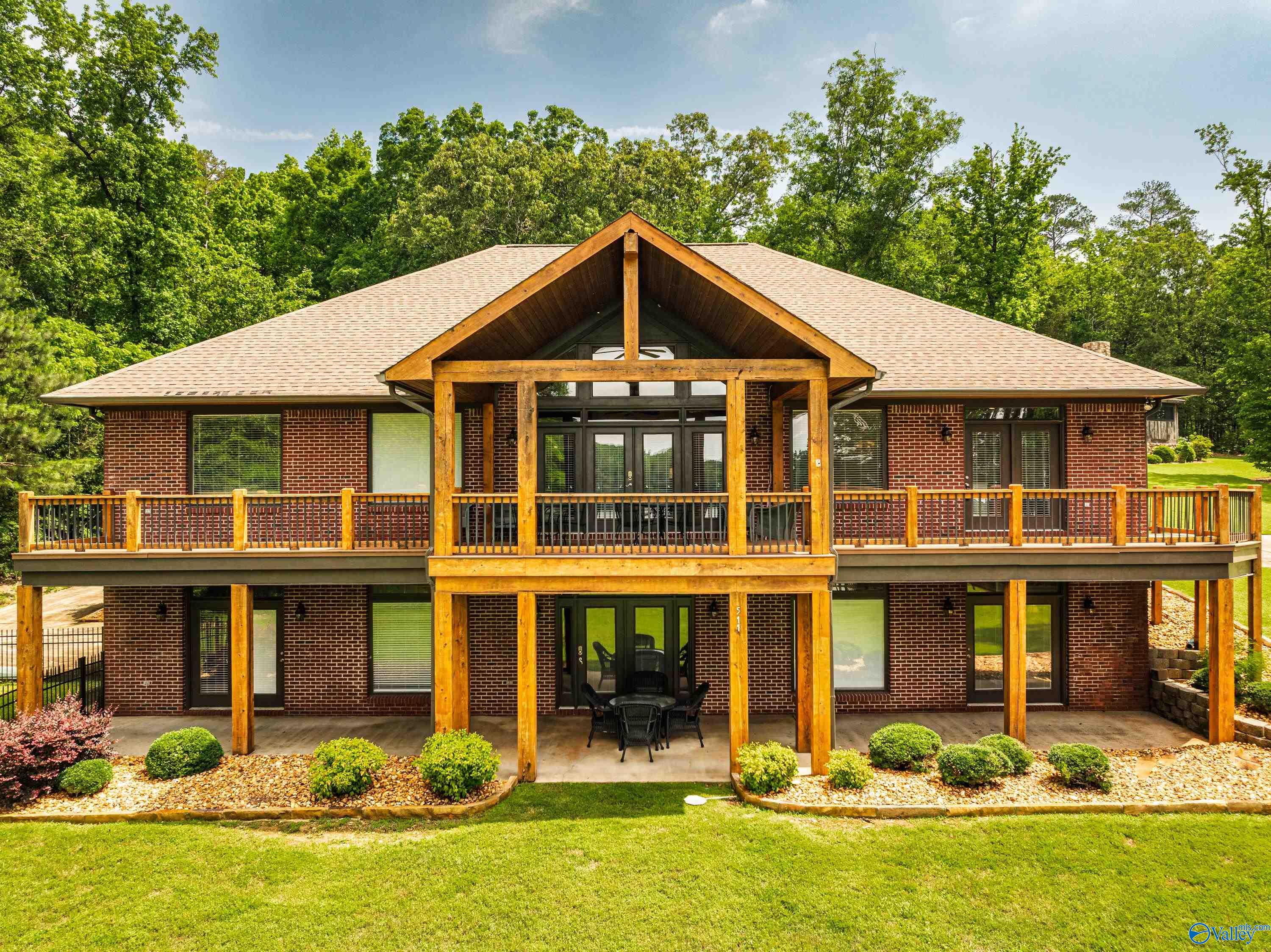 511 Pine Island Circle, Scottsboro, Alabama image 2