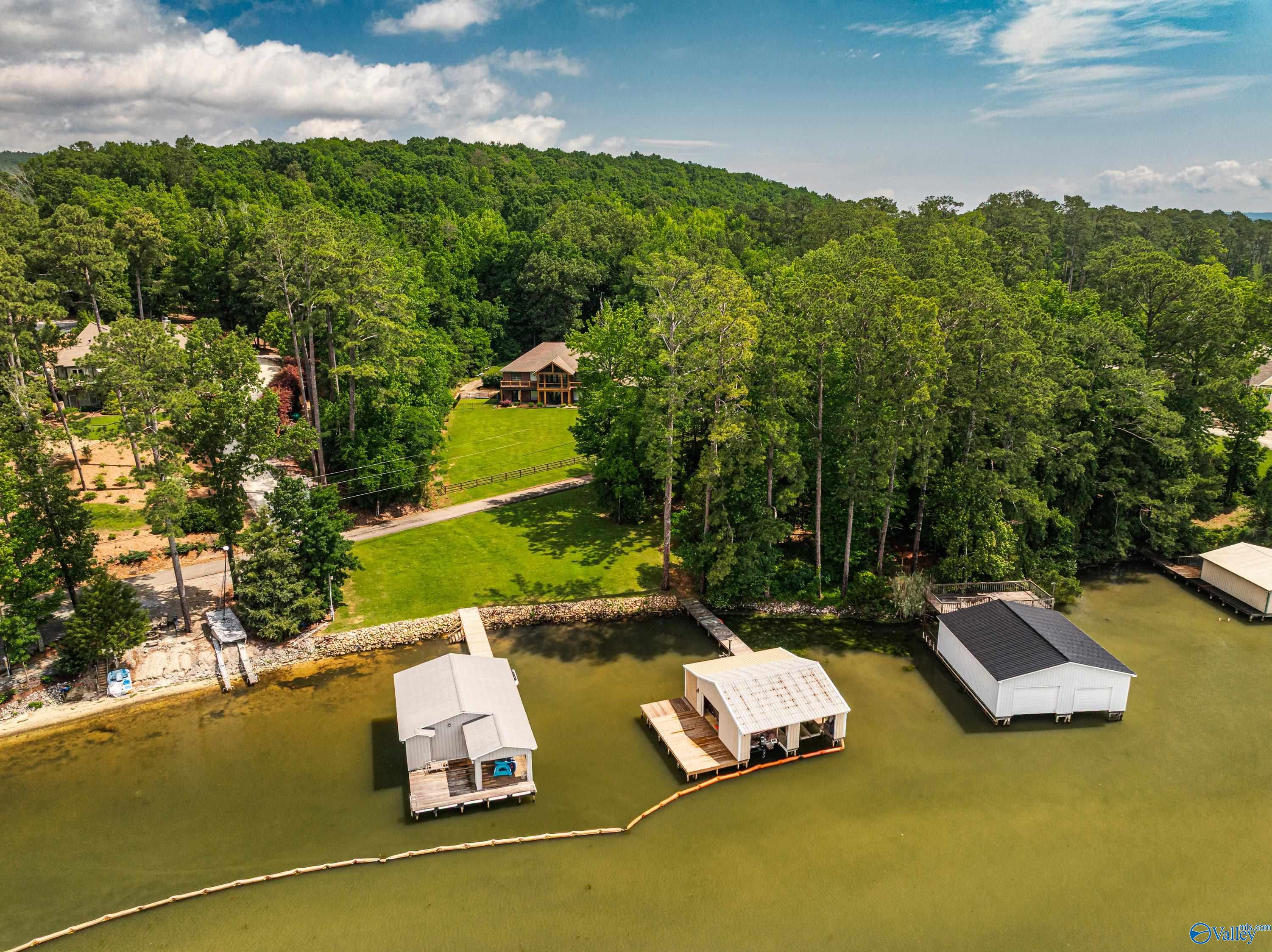 511 Pine Island Circle, Scottsboro, Alabama image 1