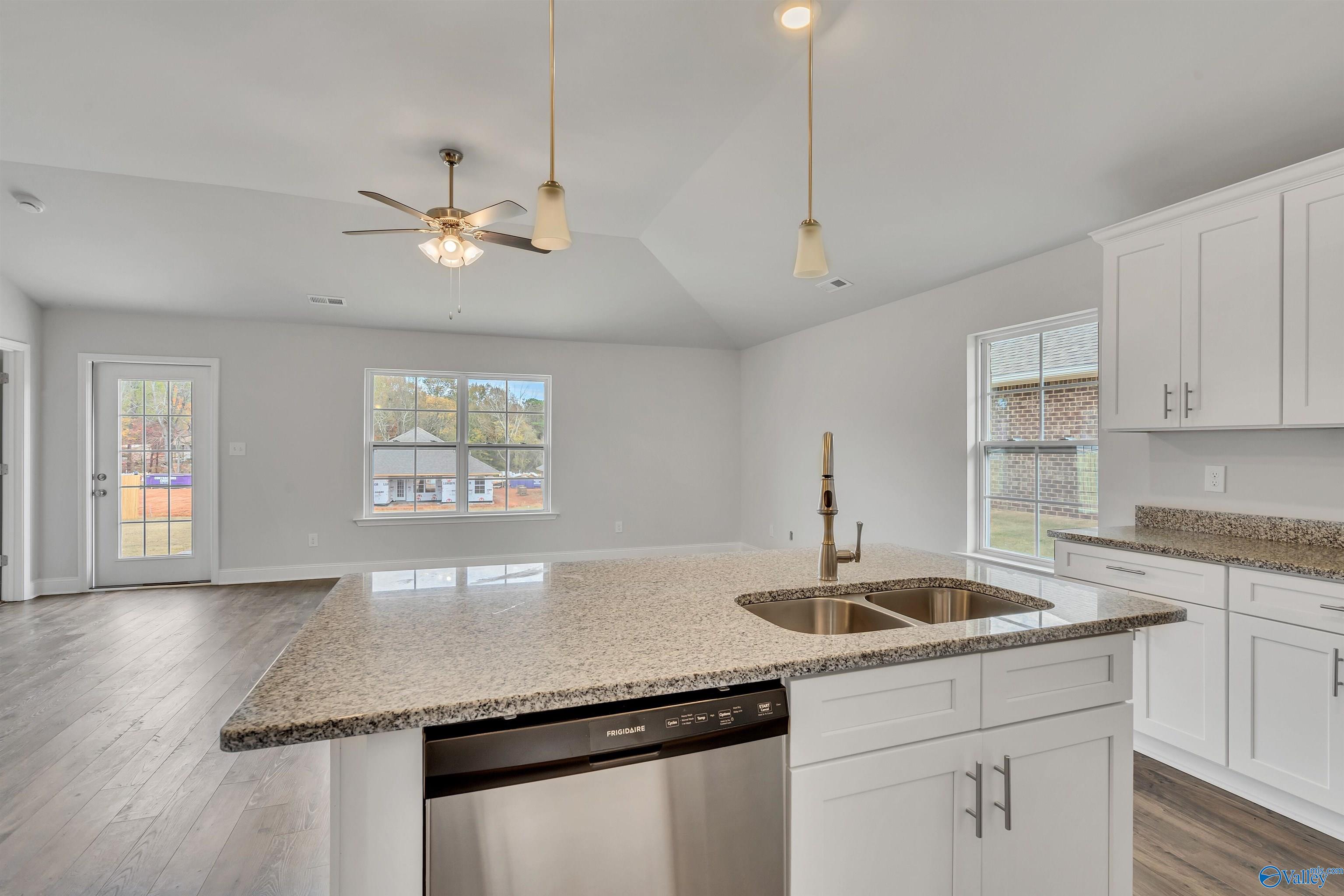 145 Ridgeland Trail, Huntsville, Alabama image 9
