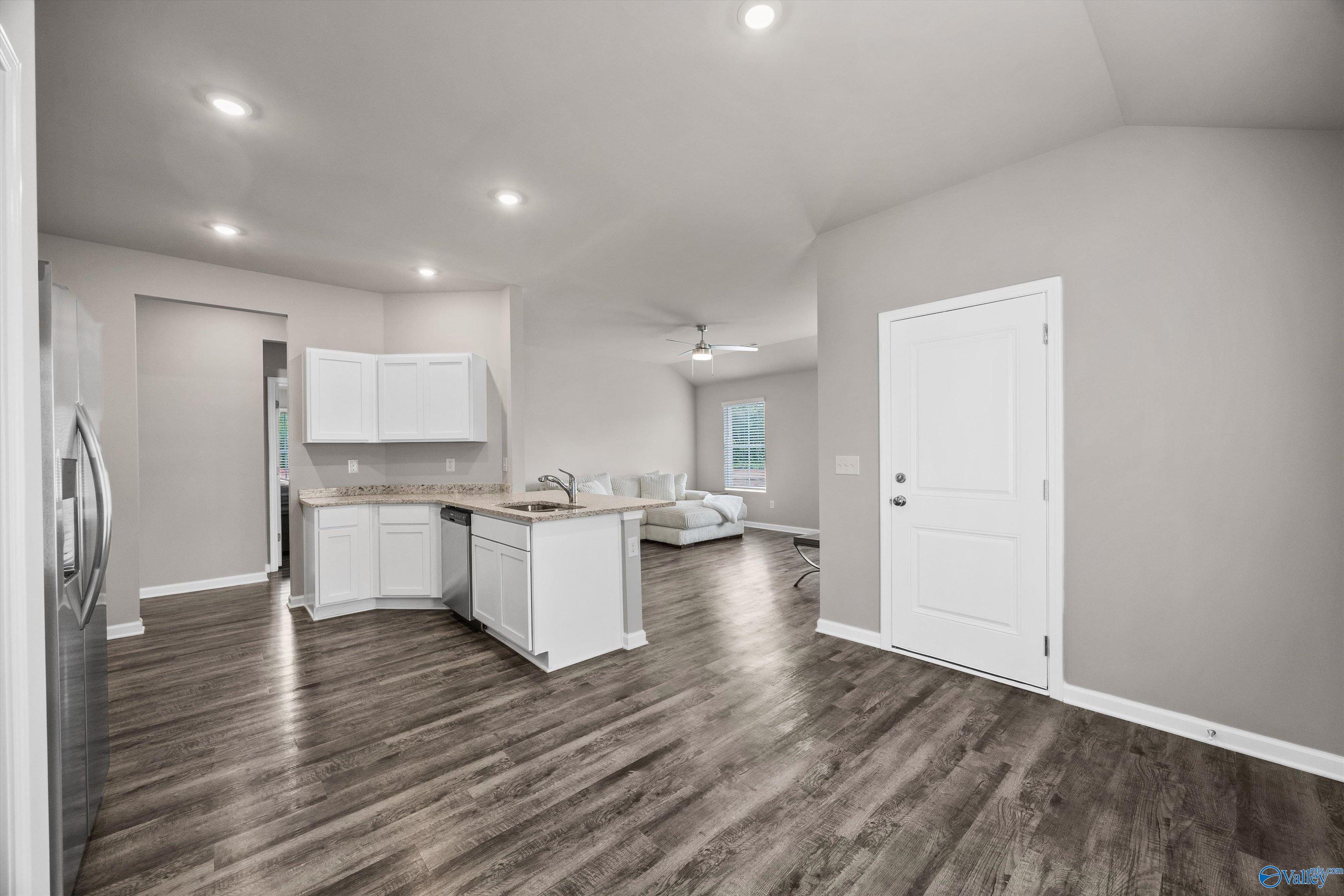 233 Delta Dawn Avenue, Toney, Alabama image 11