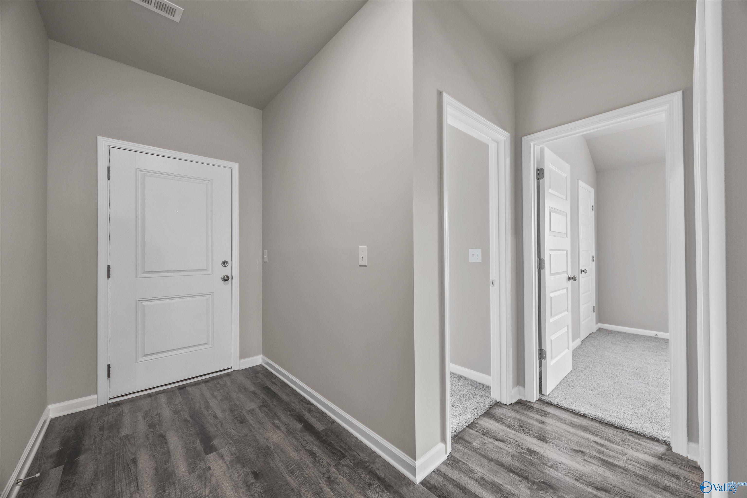 233 Delta Dawn Avenue, Toney, Alabama image 4