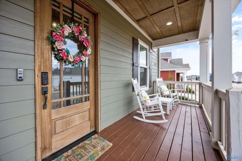 Photo of 1212 Smooth Stone Trail, Huntsville, AL 35806 (MLS # 21909751)