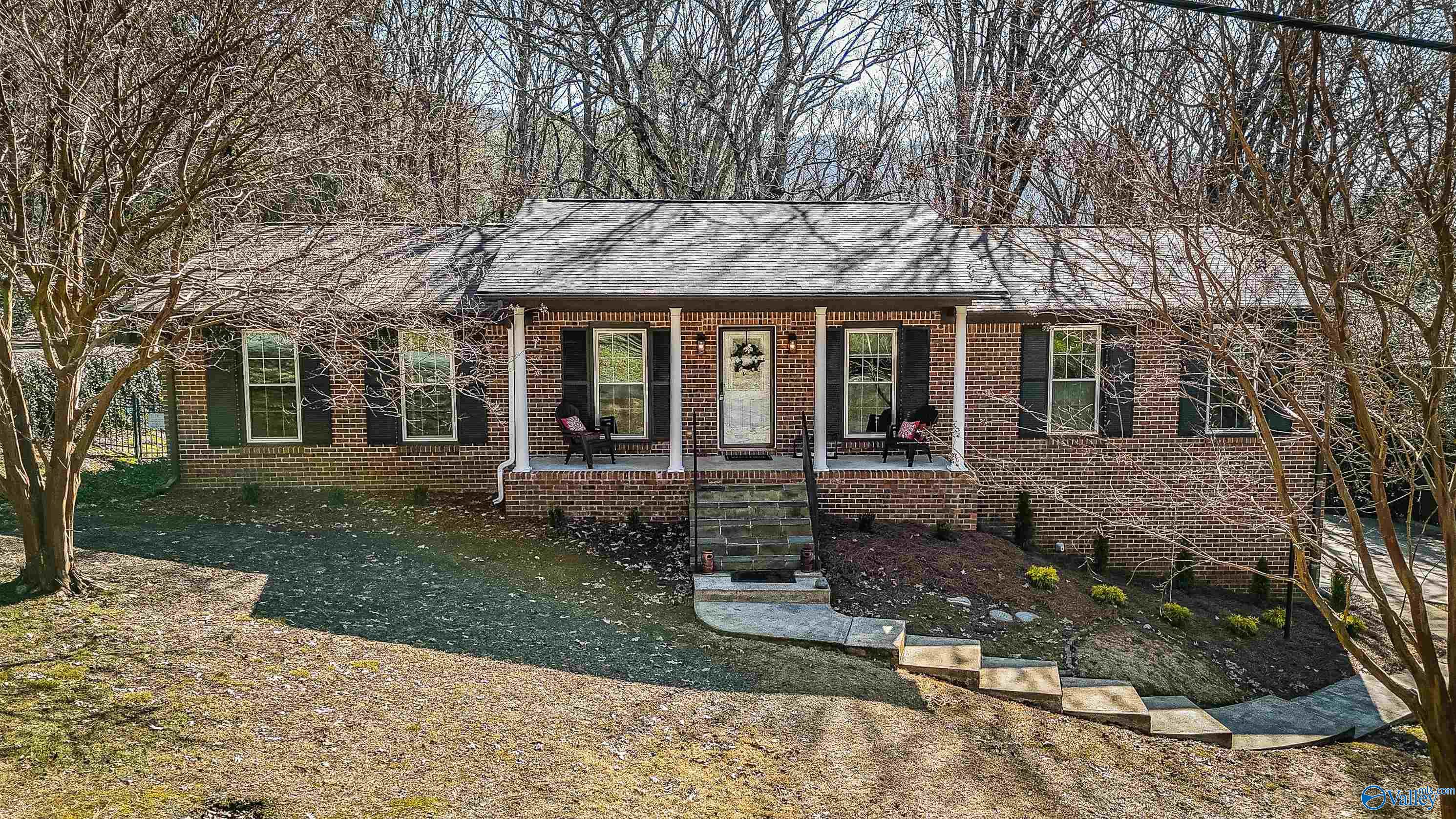 Huntsville, Alabama 35803, United States, 4 Bedrooms Bedrooms, ,3 BathroomsBathrooms,Residential,Active,7174