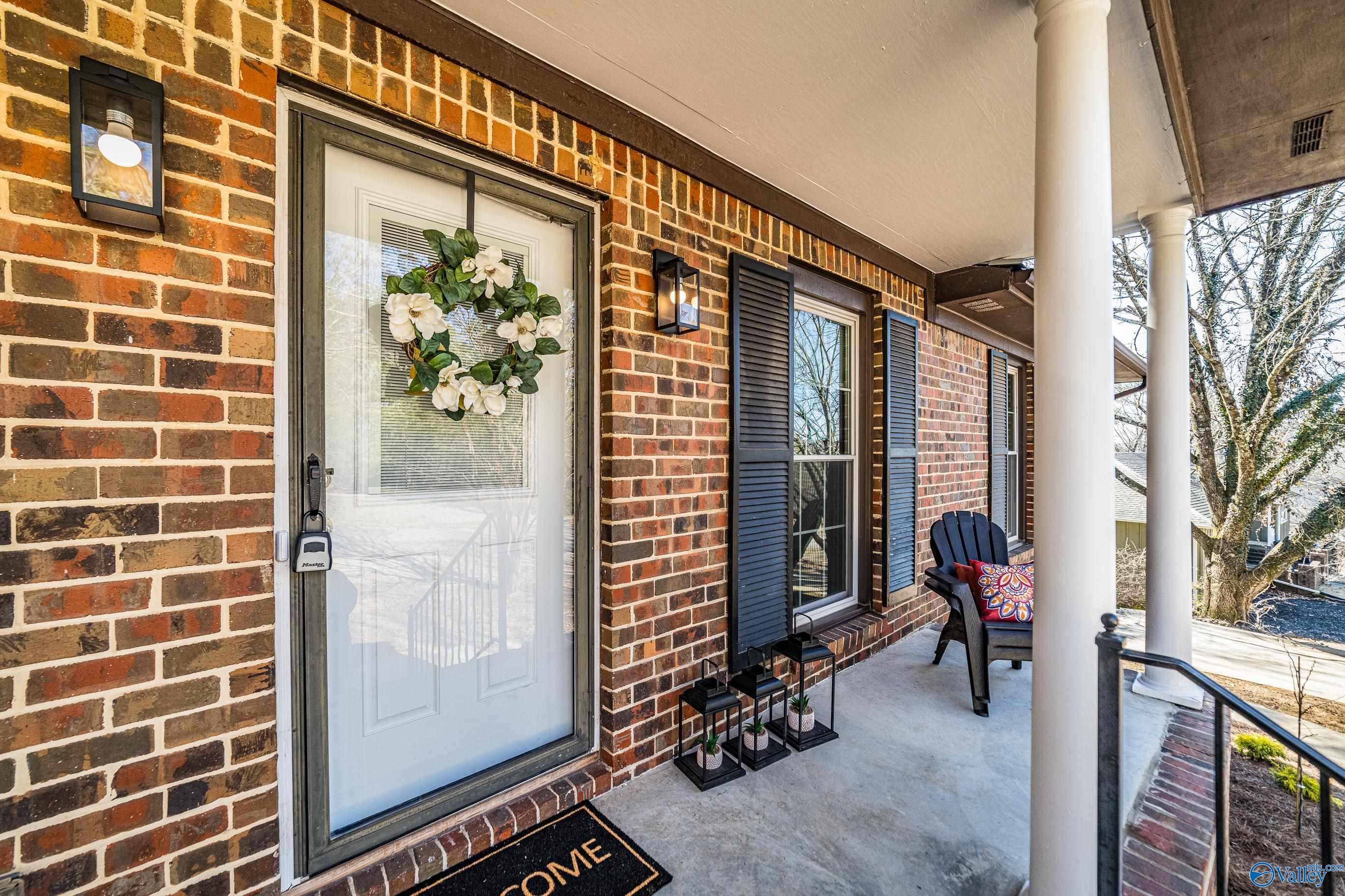 Huntsville, Alabama 35803, United States, 4 Bedrooms Bedrooms, ,3 BathroomsBathrooms,Residential,Active,7174