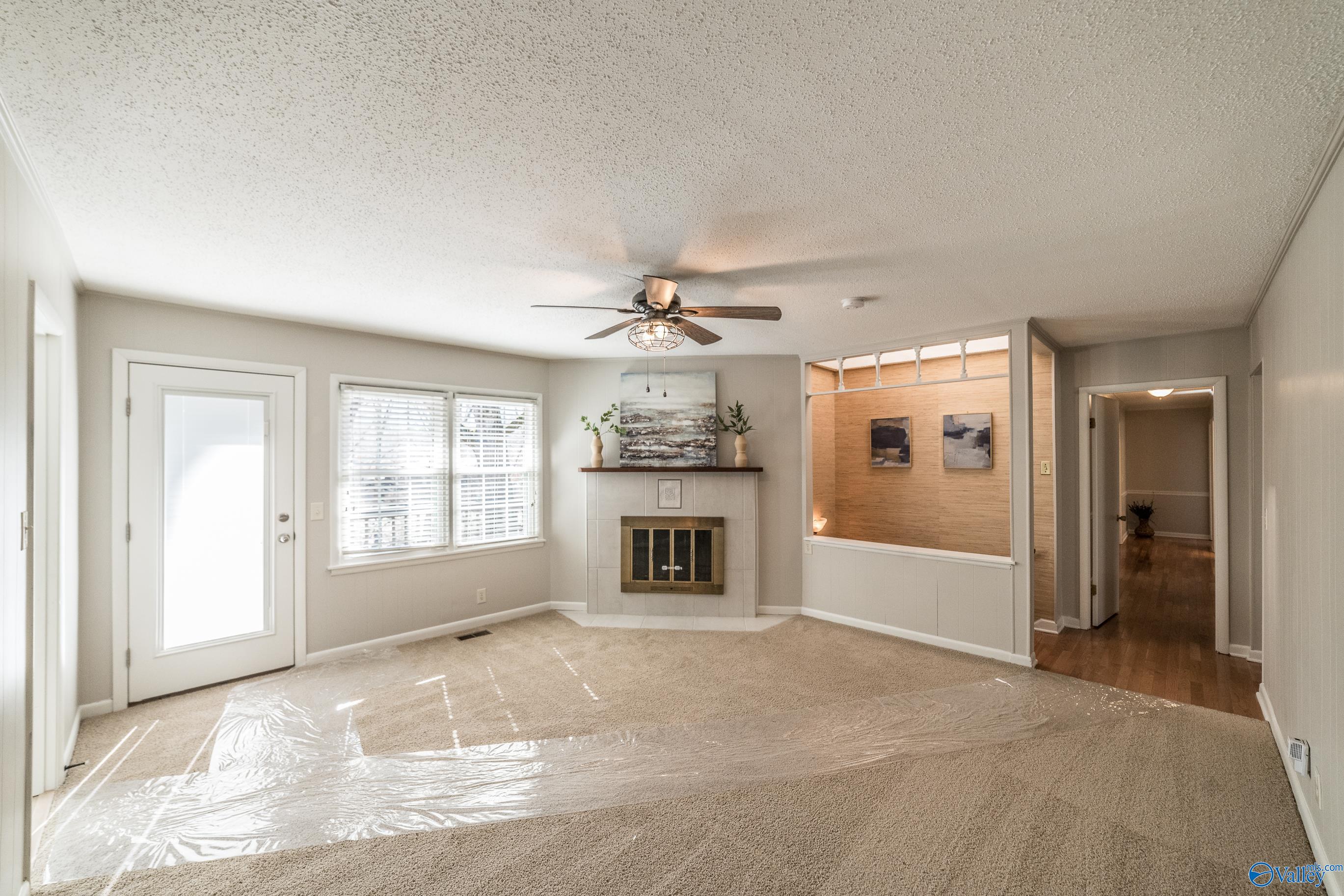 Huntsville, Alabama 35803, United States, 4 Bedrooms Bedrooms, ,3 BathroomsBathrooms,Residential,Active,7174