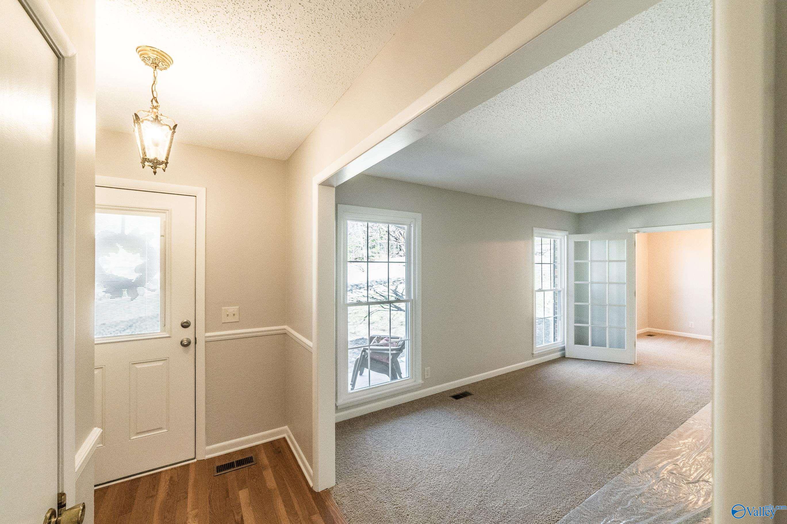 Huntsville, Alabama 35803, United States, 4 Bedrooms Bedrooms, ,3 BathroomsBathrooms,Residential,Active,7174