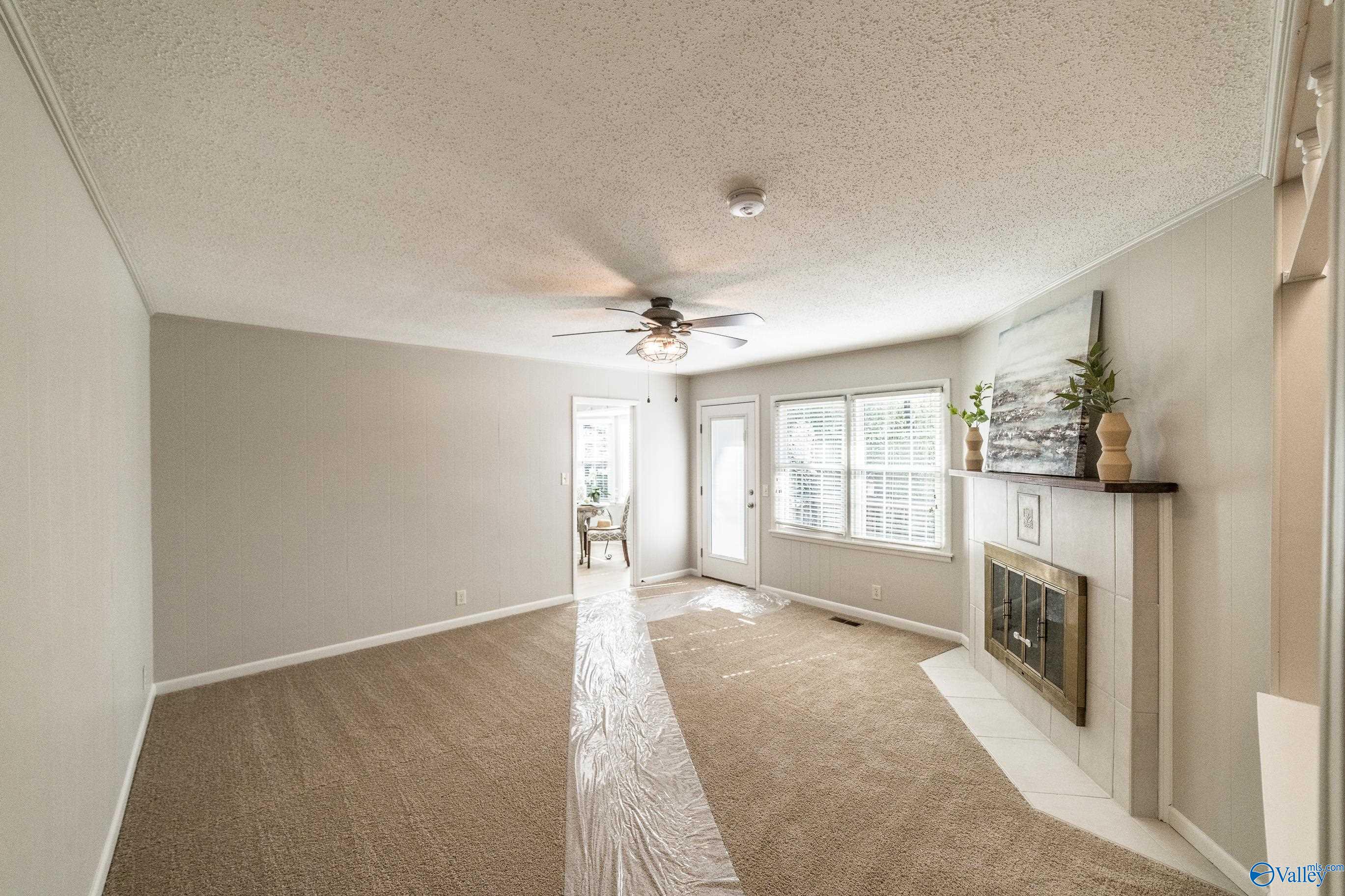 Huntsville, Alabama 35803, United States, 4 Bedrooms Bedrooms, ,3 BathroomsBathrooms,Residential,Active,7174