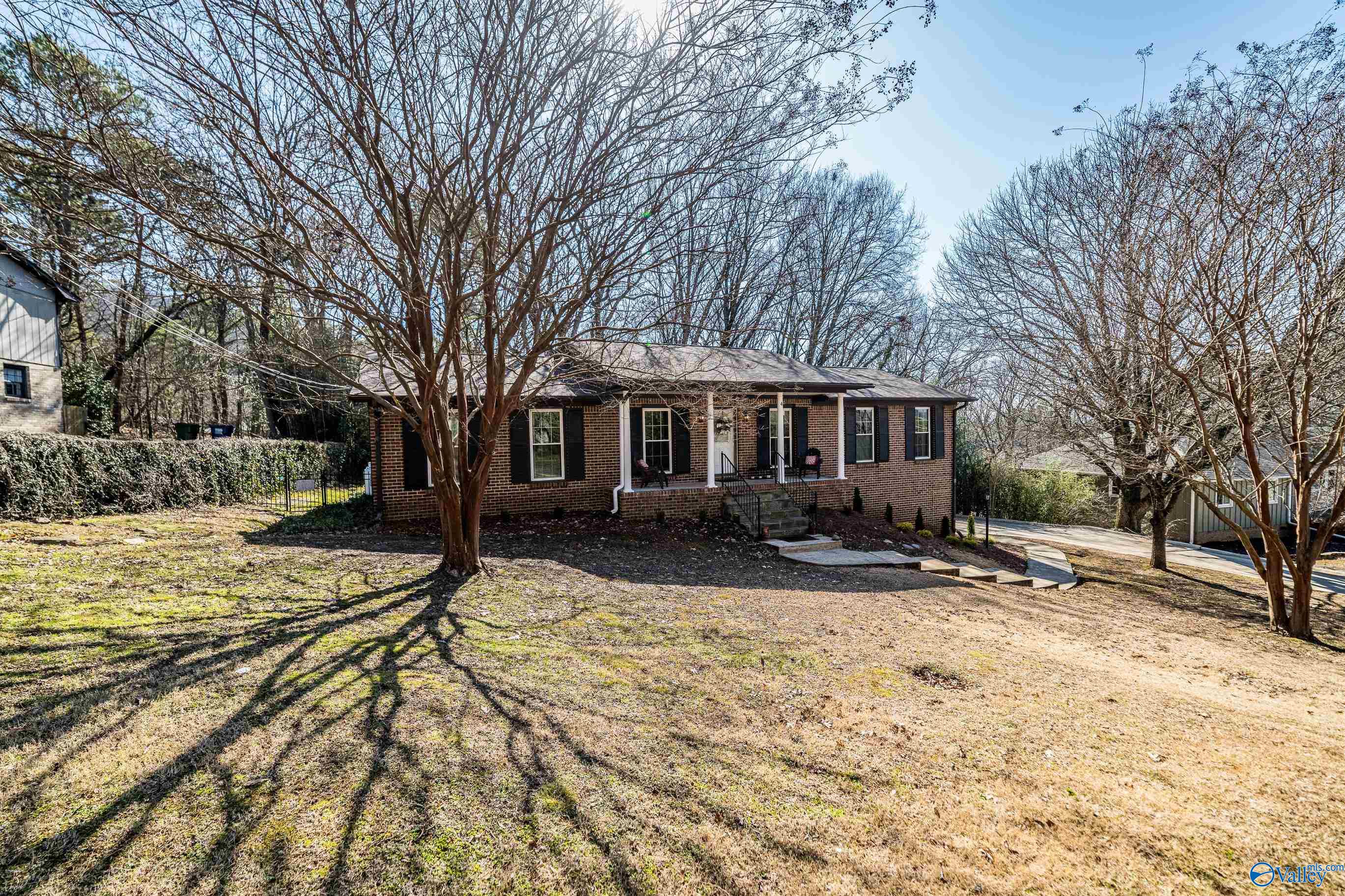 Huntsville, Alabama 35803, United States, 4 Bedrooms Bedrooms, ,3 BathroomsBathrooms,Residential,Active,7174