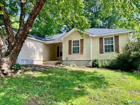 Homes For Rent - 232 Mountain Creek Drive<br/> Madison, AL 35757