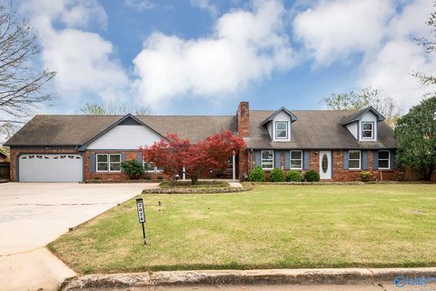 Homes For Sale - 2026 SW Jefferson Avenue<br/> Morgan County, Decatur, AL 35603