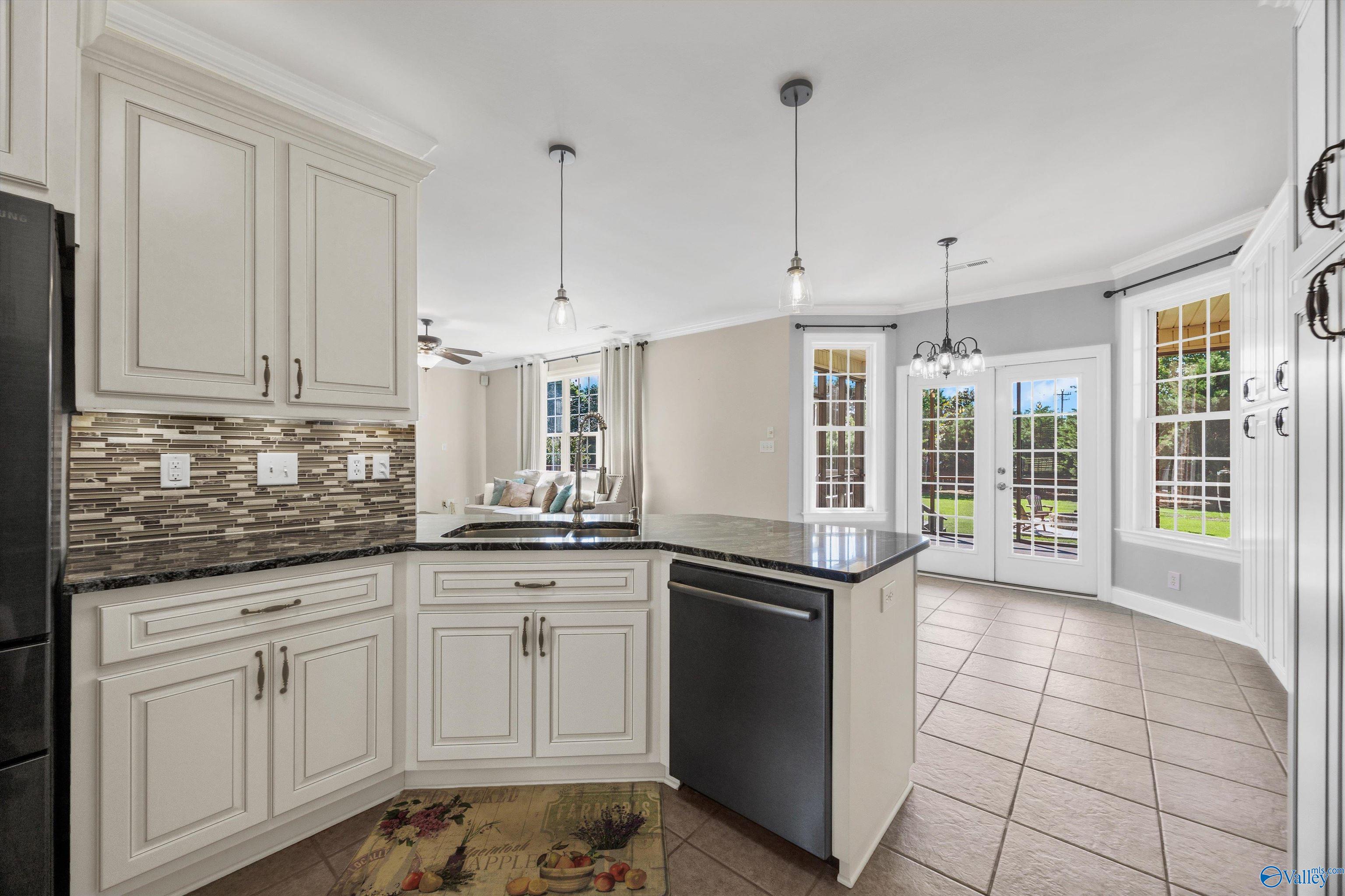 125 Old Ivy Circle, Madison, Alabama image 16