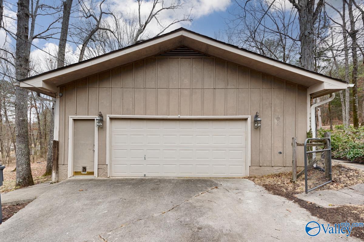 174 Heather Street, Laceys Spring, Alabama image 5