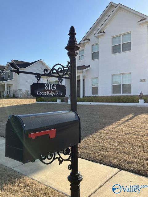 Homes For Sale - 8109 Goose Ridge Drive<br/> Owens Cross Roads, AL 35763