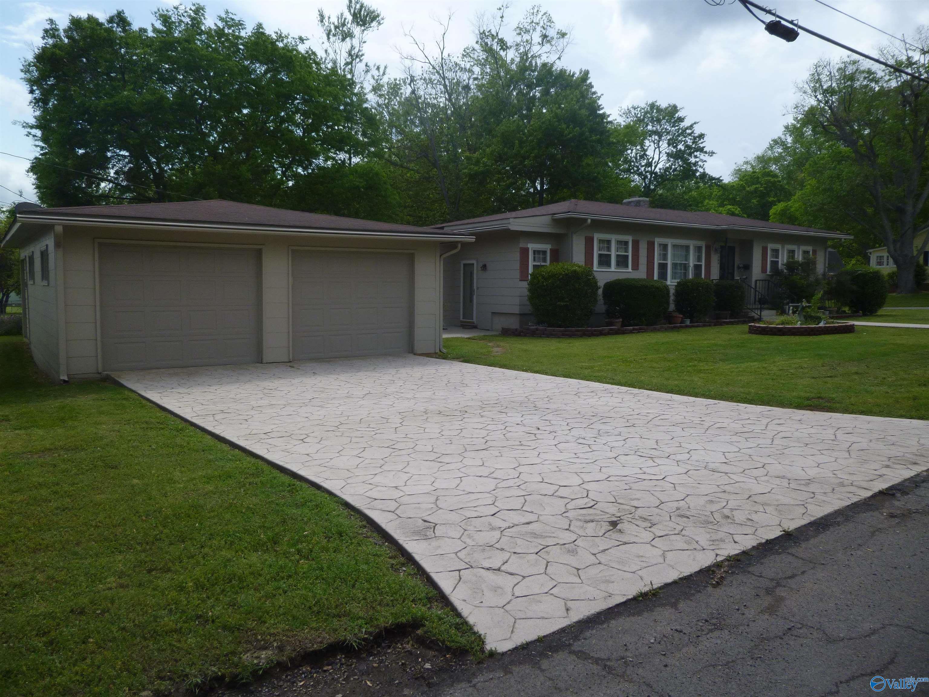 204 16th Street, Fort Payne, Alabama image 2