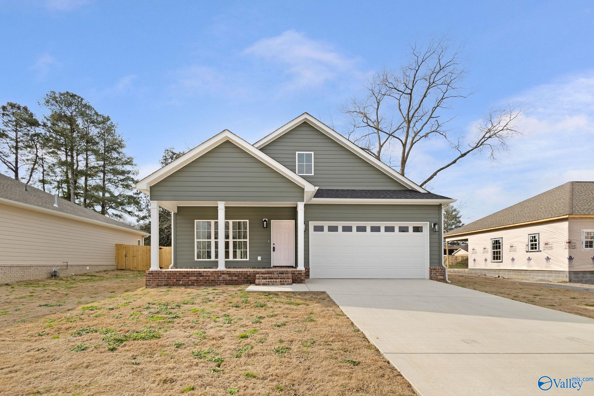 400 Woodall Street, Hartselle, Alabama image 1