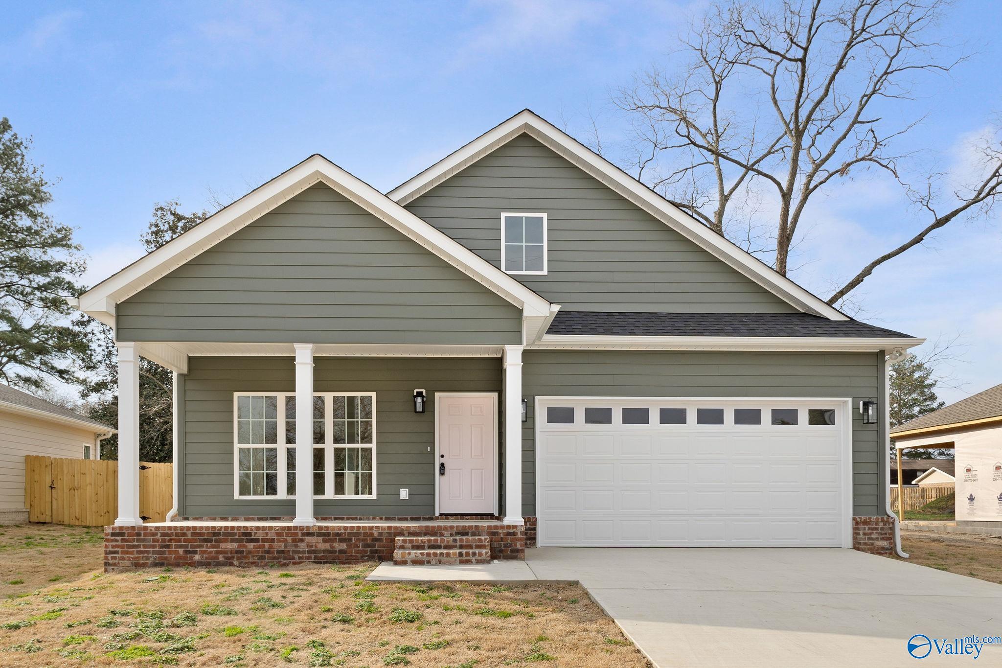 400 Woodall Street, Hartselle, Alabama image 2