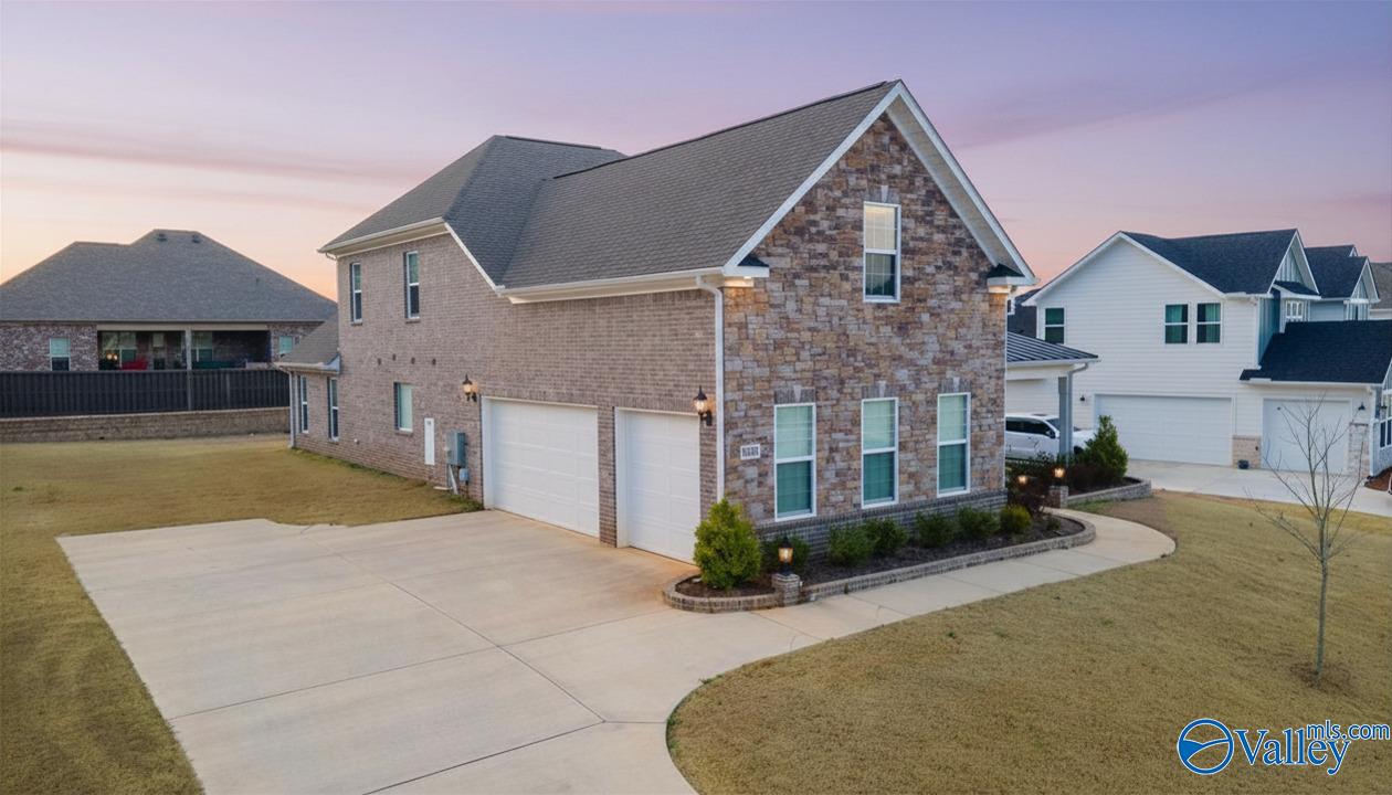 8105 Goose Ridge Drive