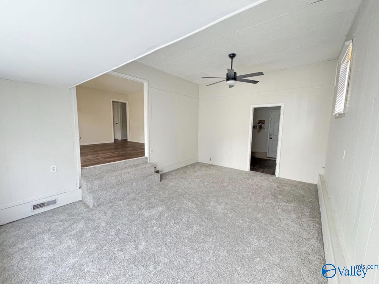 4021 NW Knollbrook Drive