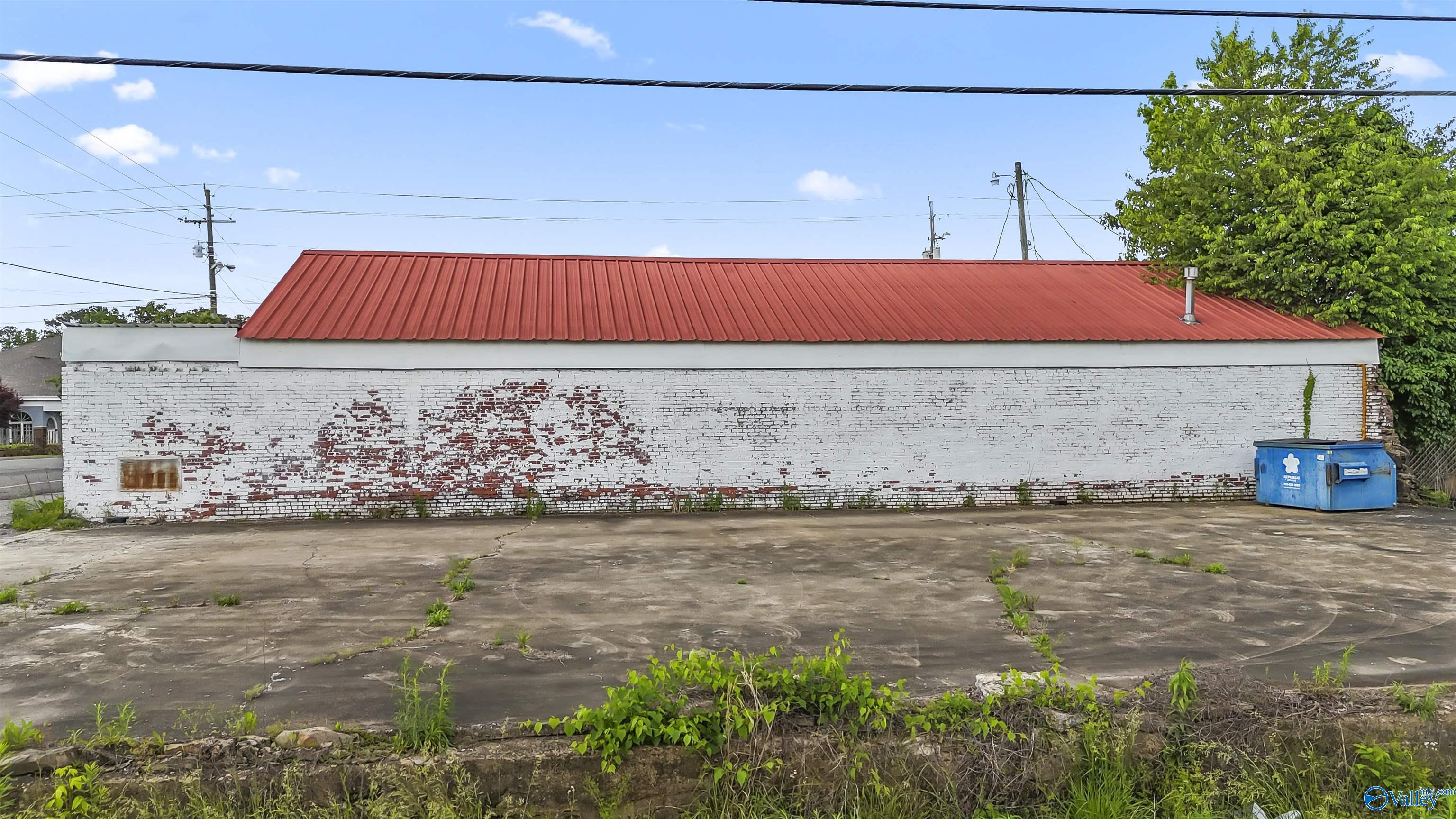 10 N Main Street