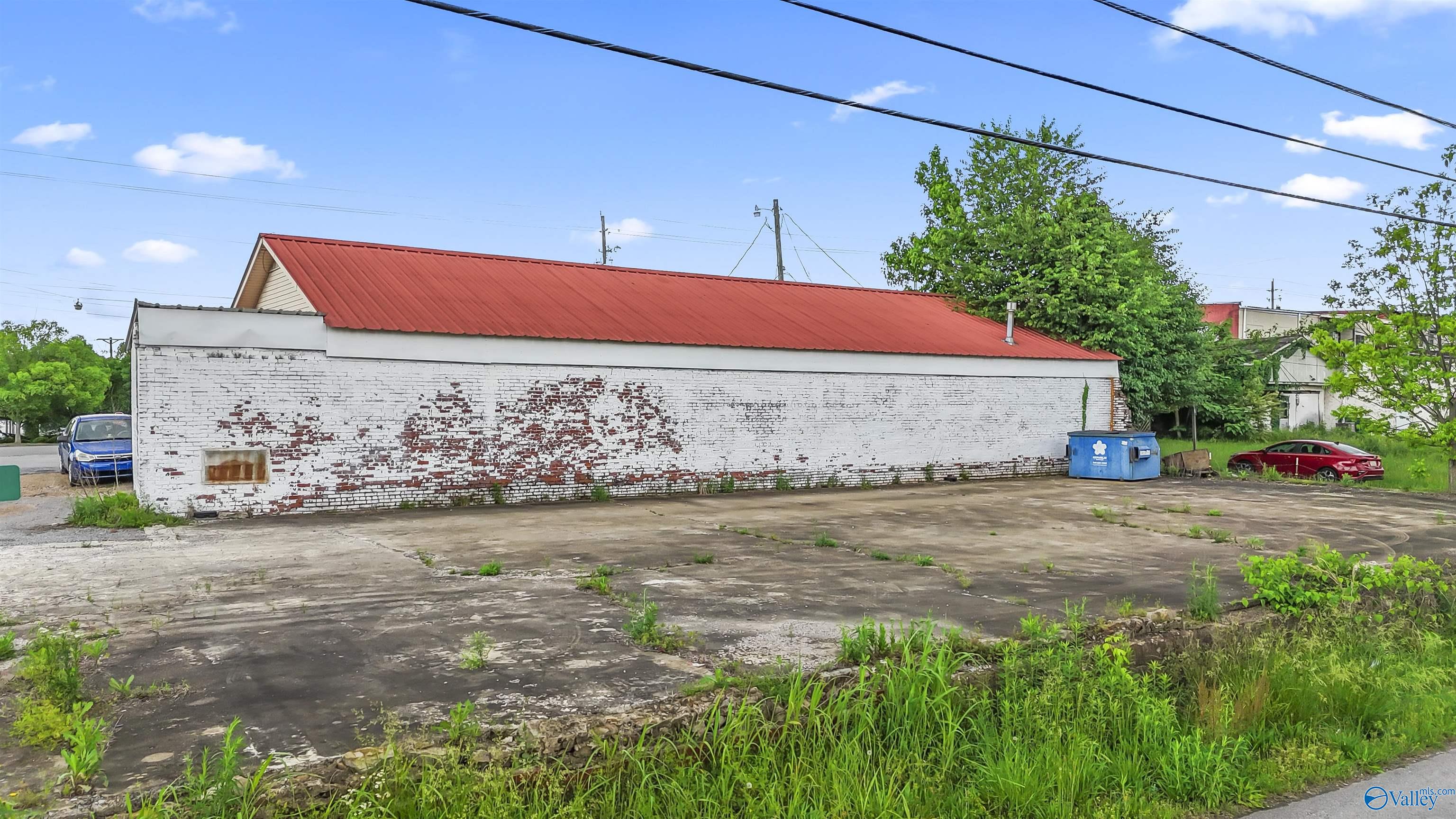 10 N Main Street
