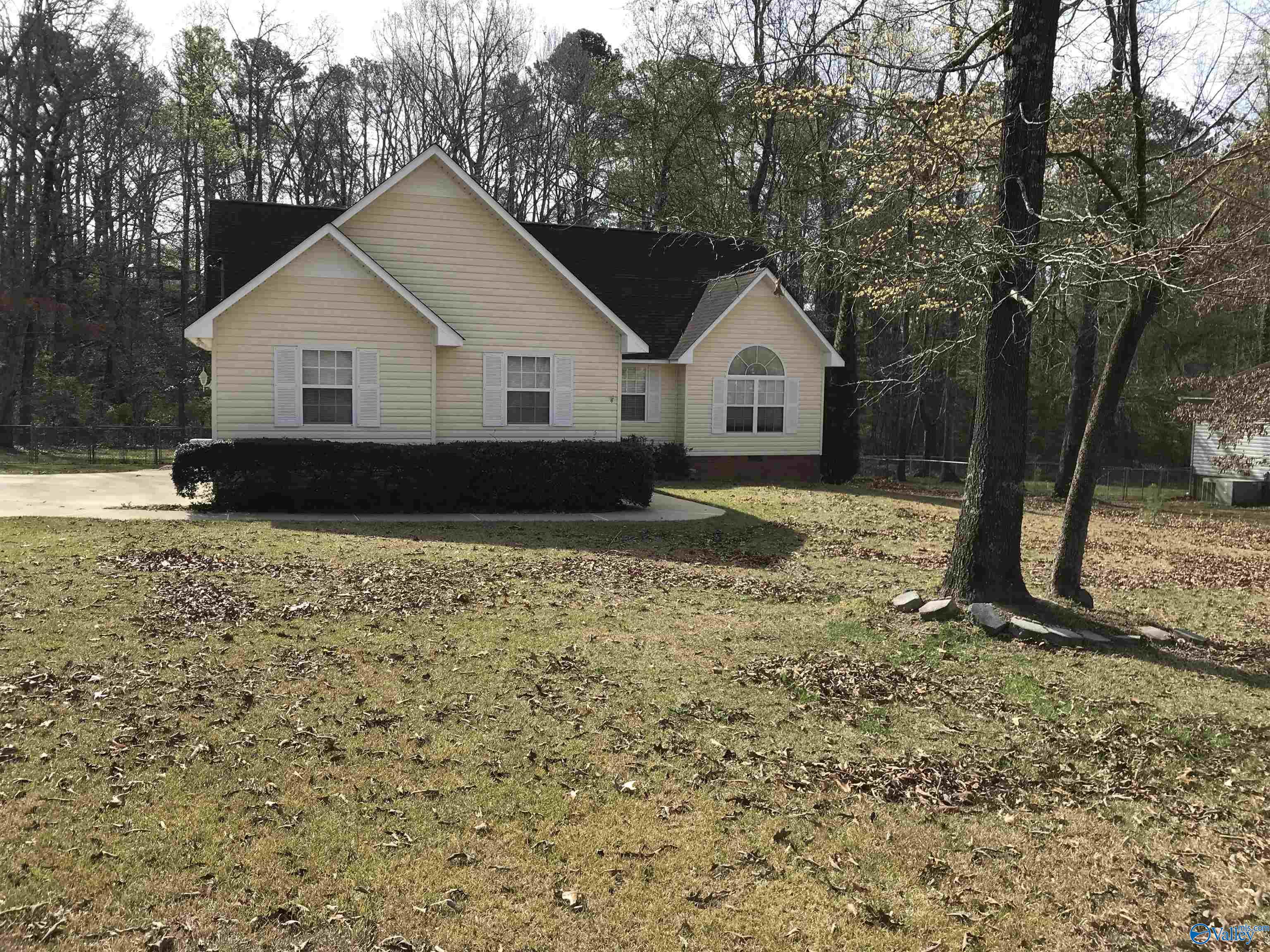 6235 Vista Trail, Southside, Alabama image 2