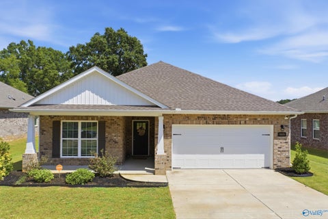 Homes For Sale - 9105 Monteagle Boulevard<br/> Madison County, Owens Cross Roads, AL 35763