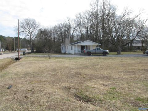 Homes For Sale - 1452 Cave Spring Road<br/> Owens Cross Roads, AL 35763