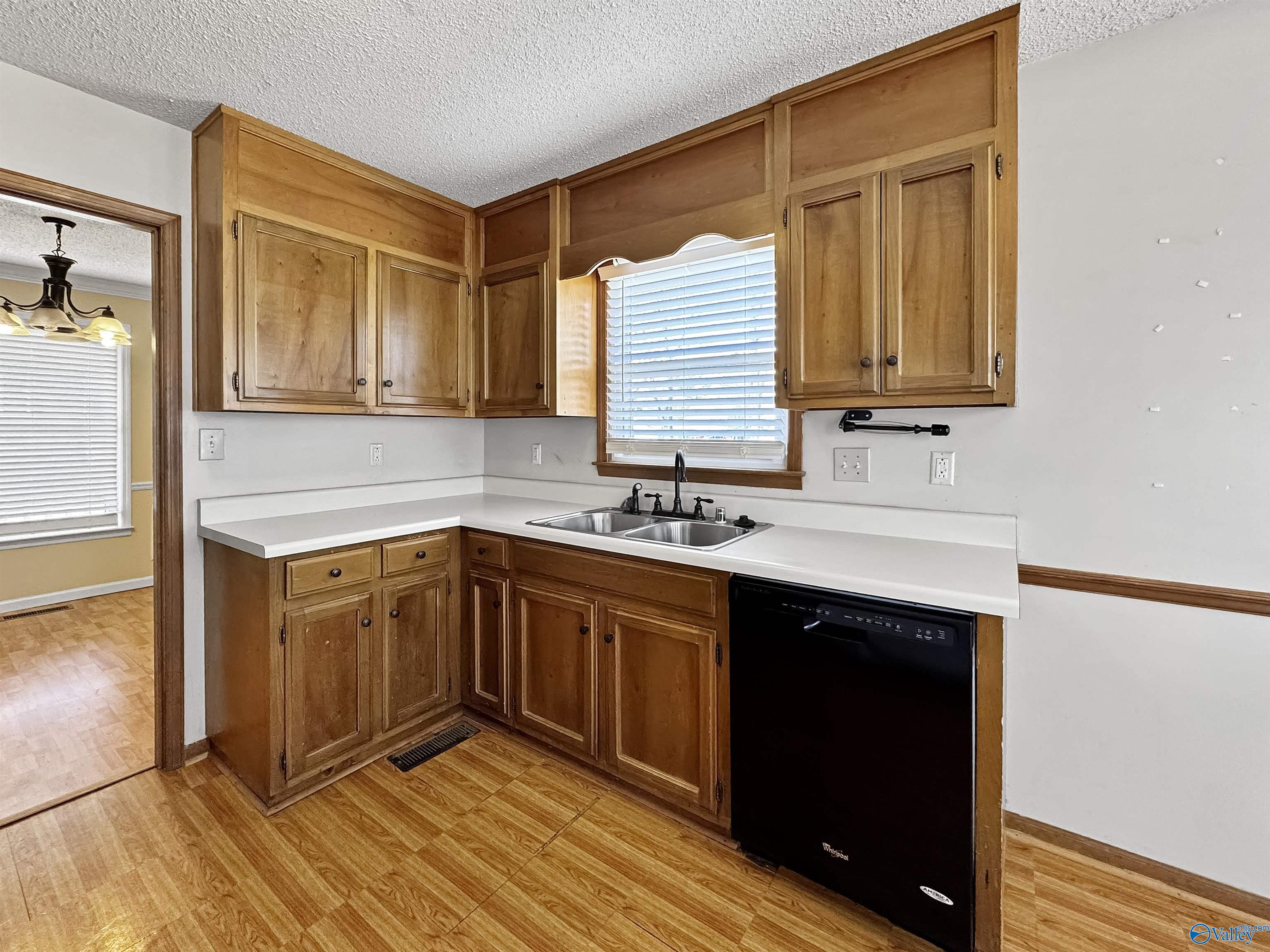 1062 Sandy Springs Road, Huntsville, Alabama image 6
