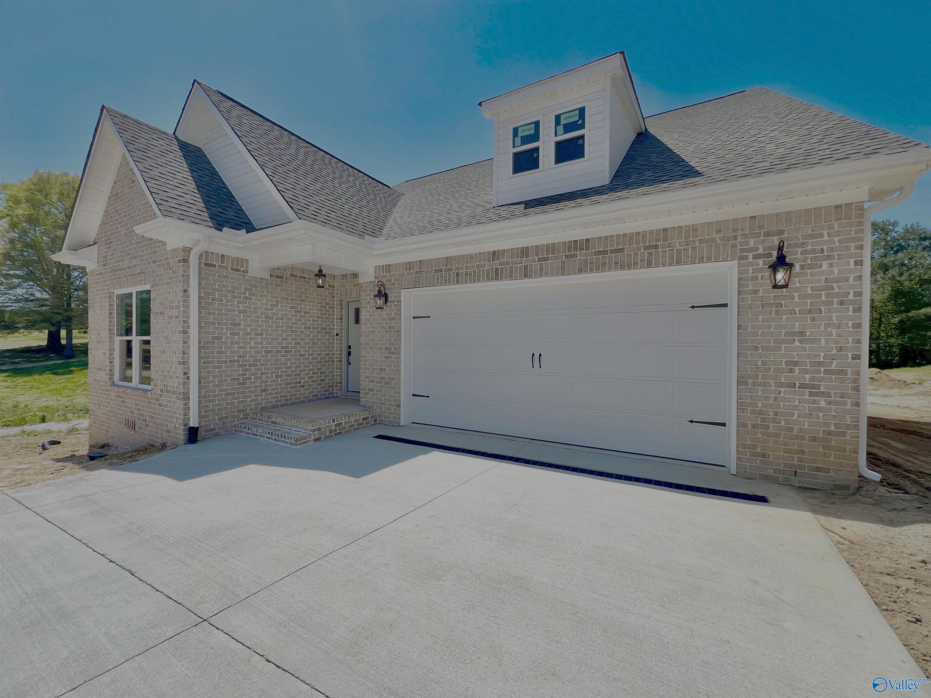 1339 NE Locust Drive, Arab, Alabama image 3