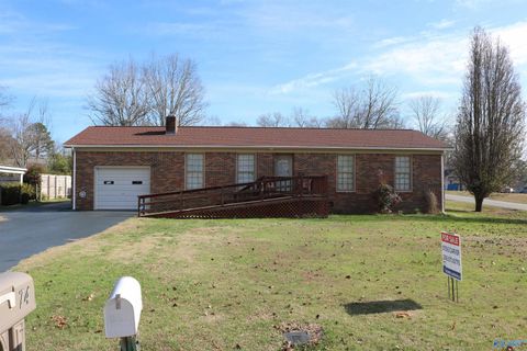 Photo of 74 3rd Avenue, Grant, AL 35747 (MLS # 21905451)