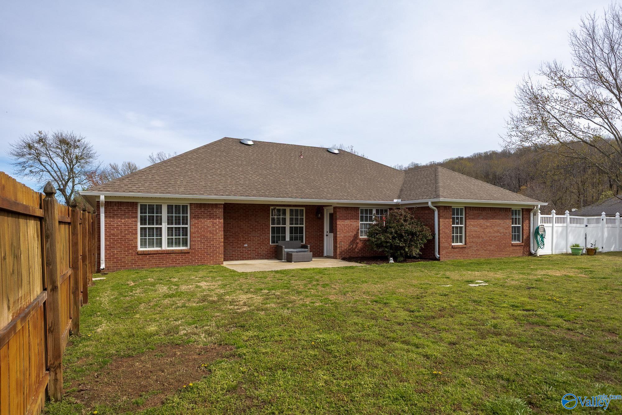 119 Cove Creek Drive, Decatur, Alabama image 30