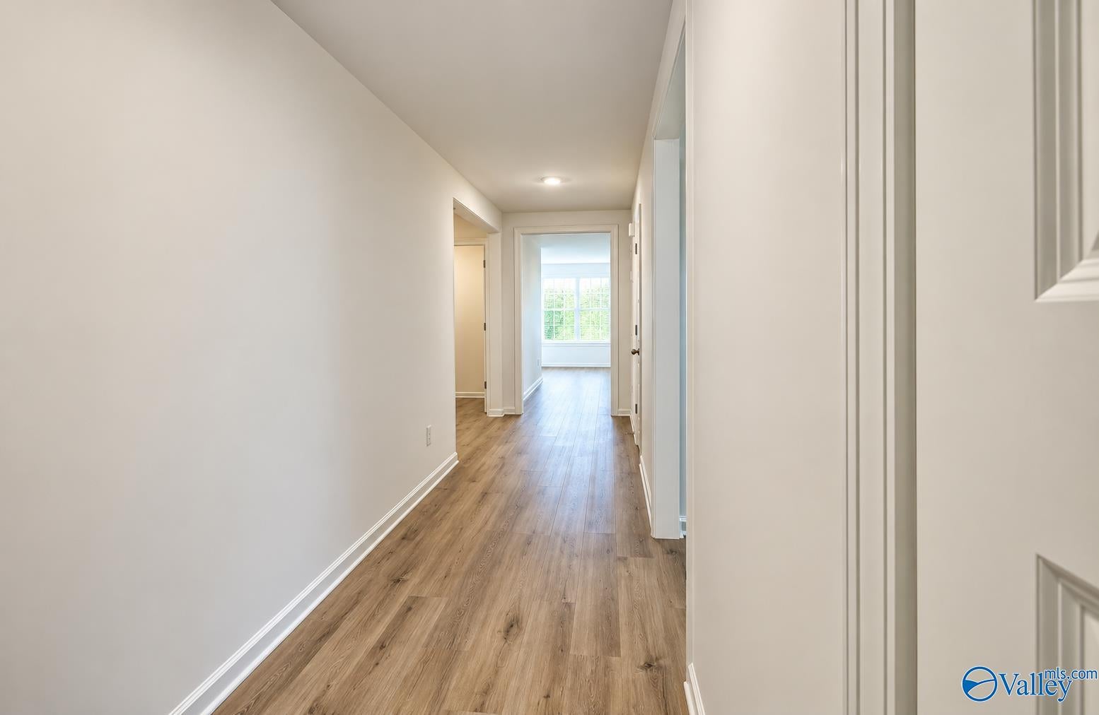 1114 Waverly Lane SW