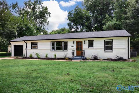 Homes For Sale - 3905 Lakeview Drive<br/> Huntsville, AL 35810