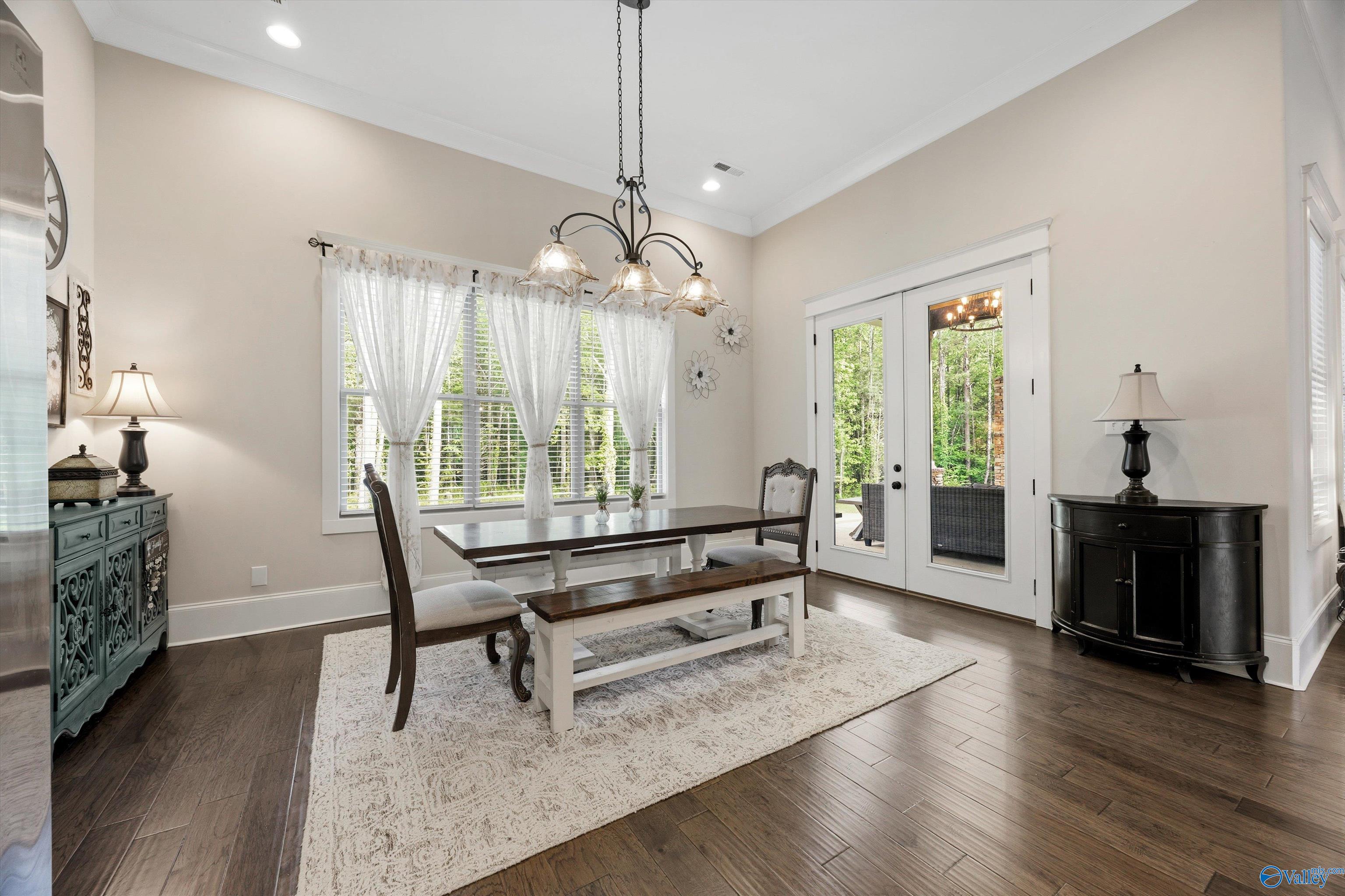 Gurley, Alabama, 35748, United States, 5 Bedrooms Bedrooms, ,4 BathroomsBathrooms,Residential,Active,2042164