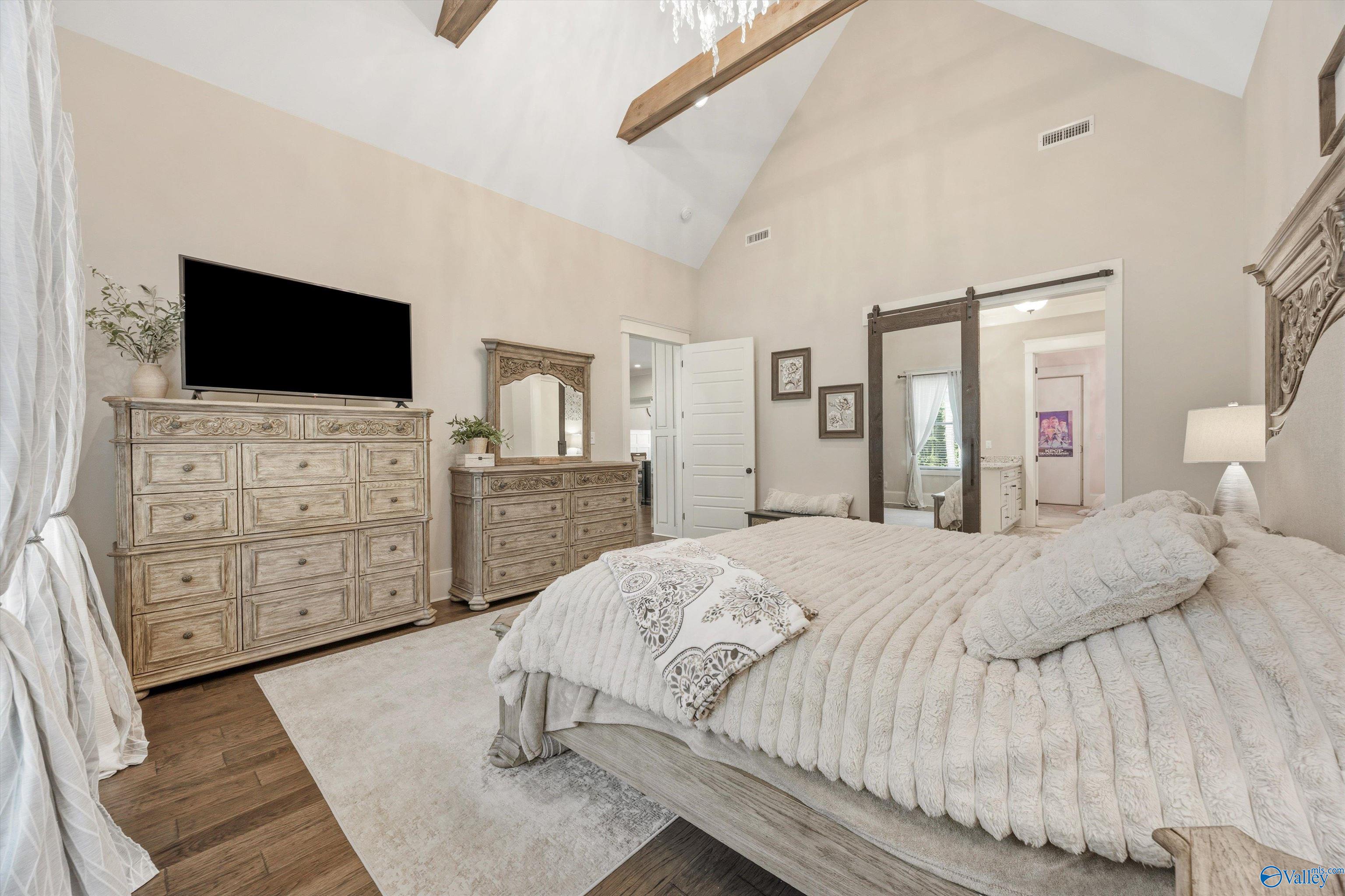 Gurley, Alabama, 35748, United States, 5 Bedrooms Bedrooms, ,4 BathroomsBathrooms,Residential,Active,2042164