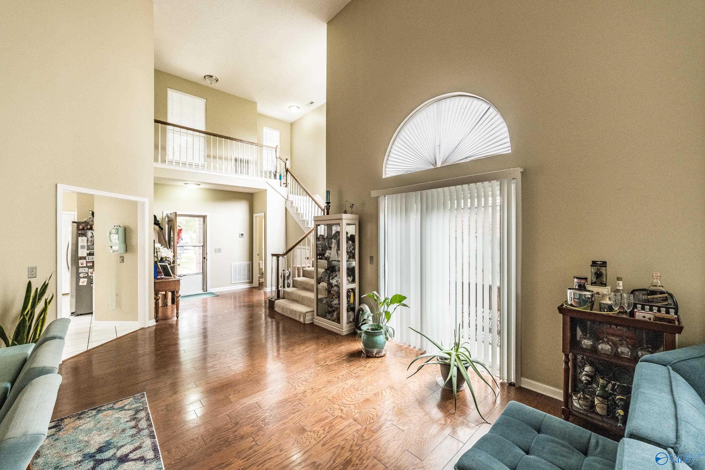 106 Spinnaker Ridge Drive, Huntsville, Alabama image 2